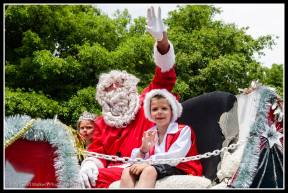 Greytown Xmas Parade - needs a Santa ... with Butler children....